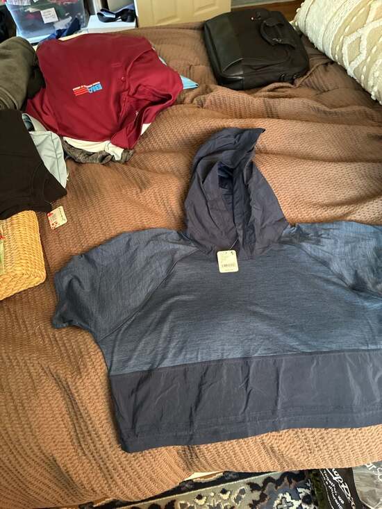 FP Movement Tops - FP Movement Short Sleeve Crop Hoodie in Midnight Navy